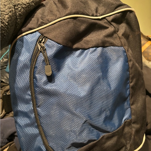 ʟᴀʀɢᴇ ʀᴇᴇʙᴏᴋ ᴅᴜꜰꜰʟᴇ ʙᴀɢ - Picture 5 of 5